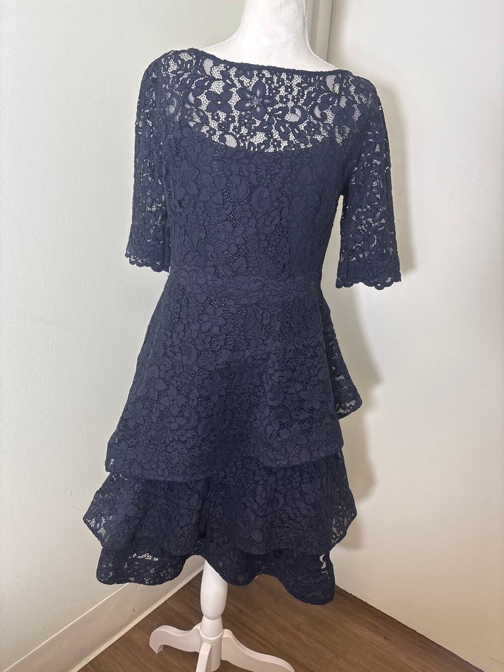 Teri Jon Navy Lace Tiered Midi Dress Sz 6